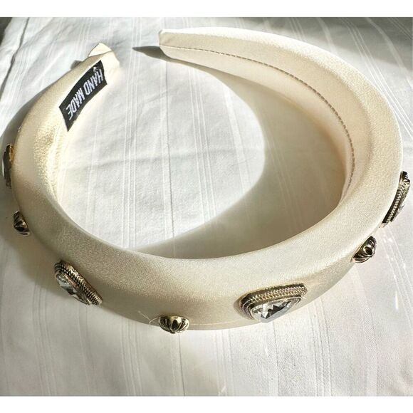 Off white headband with gold and rhinestone embellishment - Picture 3 of 5